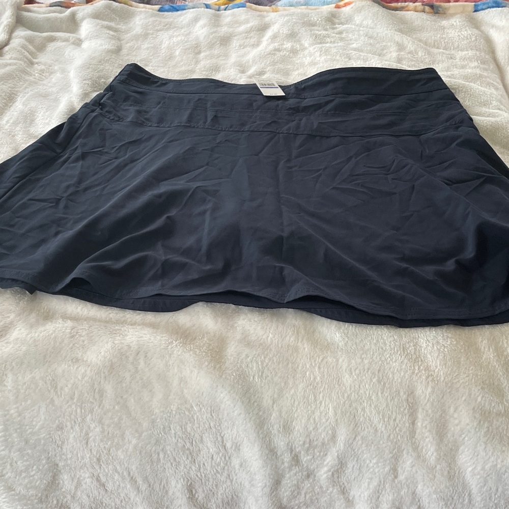 Van Heusen Women's Black Skater Skirt